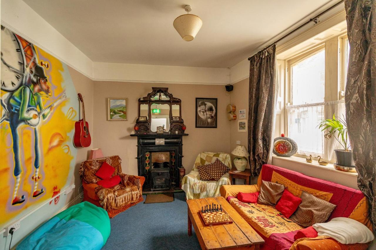 Macgabhainns Backpackers Hostel Kilkenny Esterno foto